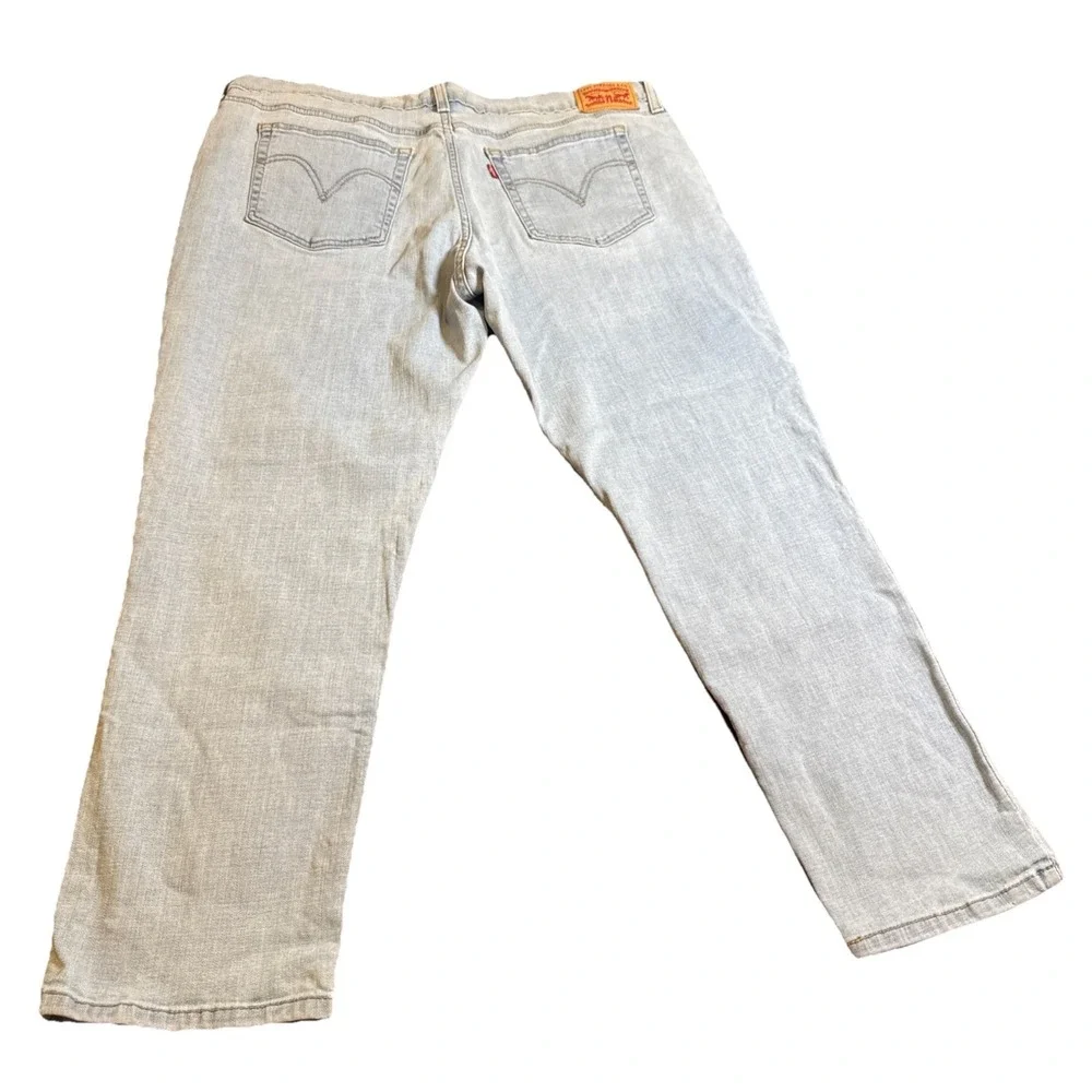 Levi's Boyfriend Jeans Women's Size‎ 34 Light Wash Relaxed Fit Denim